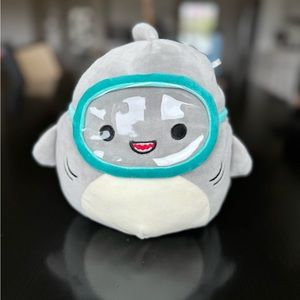 Gordon The Shark Squishmallow